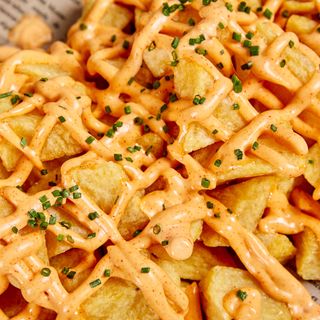 Tapa de patatas bravas