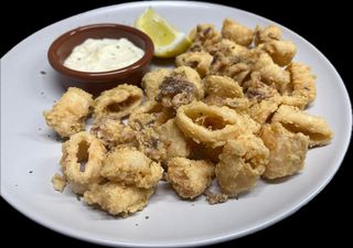 Rabas de txipiron cortado a mano (ración)