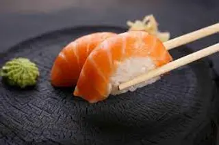 46. Nigiri sake