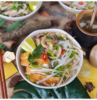 Pho vegano