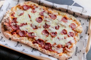 Pizza Calabrese