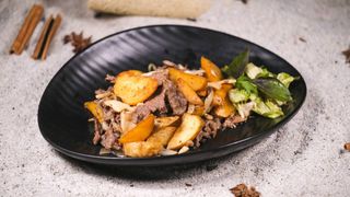 Мясо с грибами и картошкой (250 гр.)