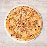 Pizza sa Tunom srednja 32 cm