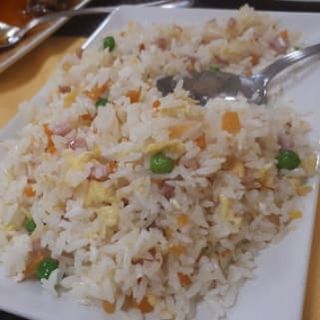 Arroz Frito Con Tres Delicias