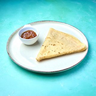 Palačinka sa džemom od kajsije