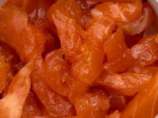 Слабосолений лосось (40g)