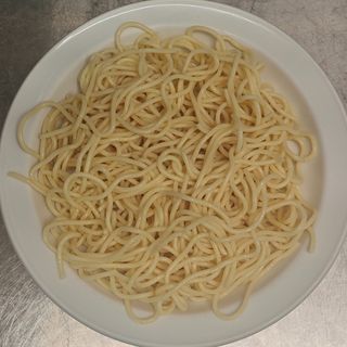 Espaguetis Blancos (Elegir Salsa)