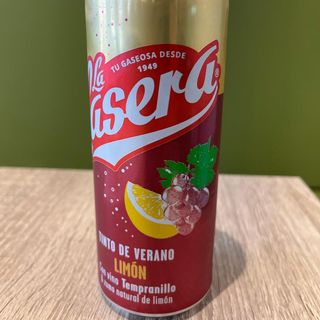 CASERA, TINTO DE VERANO CON LIMÓN