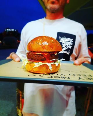 Garden burger by Kantina