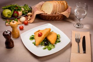 Cașcaval pane cu sos remoulade