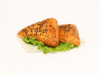 Слойка Два Сири (100g)