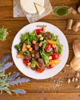 Салат с куриной печенью