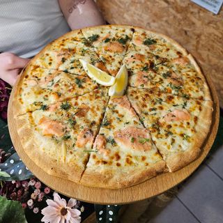 22. Pizza Łososiowa 24cm