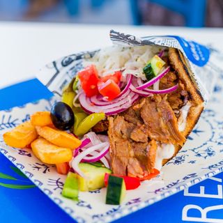 Gyros Pita Con Patatas Fritas