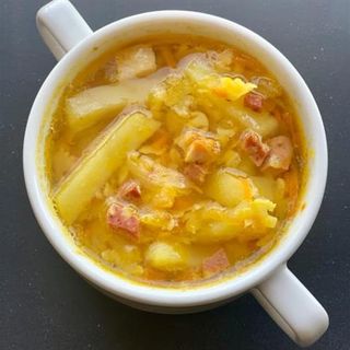 Суп гороховый с копченостями