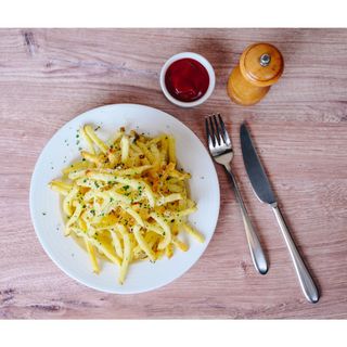 Truffle Shoestring Fries