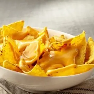 Nachos con queso