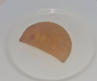 Empanadilla frita de cochinillo