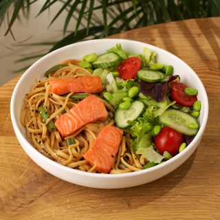 Салат паста з лососем гриль (440г)