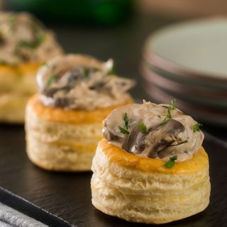 Volovan Relleno De Boletus Y Setas A La Crema