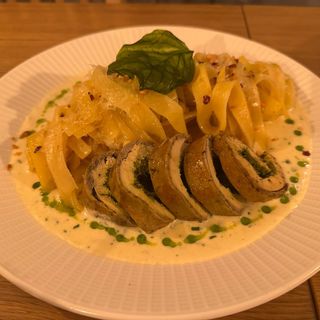 Chicken alfredo fettuccine