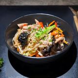 უდონი ქათმით