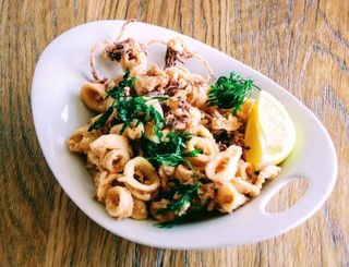 CALAMARES A LA ANDALUZA