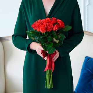 Букет 19 червоних троянд Ель Торо