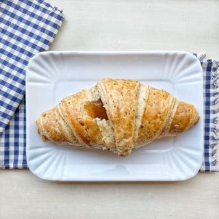 Croissant vegano alla marmellata 