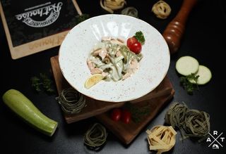 спагетти с семгой (350 гр.)