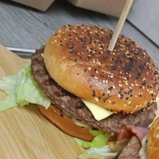 Burger wołowy