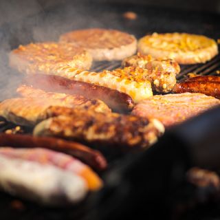 Pljeskavica 1kg "By the way"