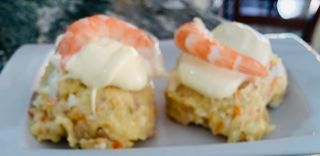 Tapa De Ensaladilla Rusa con langostinos 