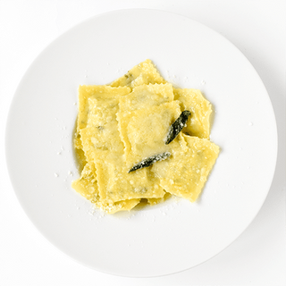 Ravioli con ricotta e spinaci