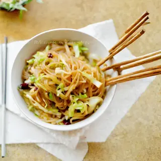 Sizzling Glass Noodle With Cabbage And Eggs
