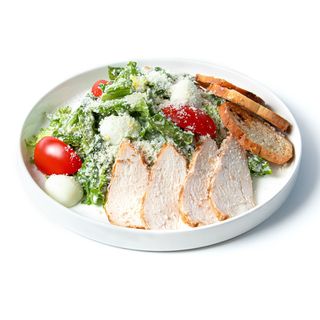 Салат "Цезарь" с цыпленком