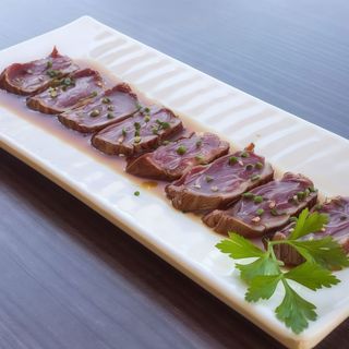 99. Tataki De Buey Semicrudo (8 Uds.)