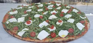 Pizza caprese (30 cm.)
