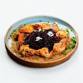 Creveți  în sos de vin și orez brun