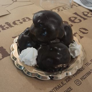 Profiteroles