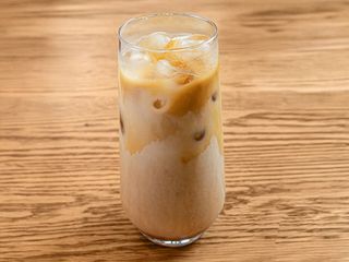 Caramel ice latte
