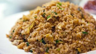 Orez prajit cu sos de soya