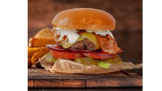 Legendary Cheese & Bacon Burger