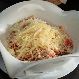 Spaghete Milanese