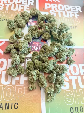 Wedding cake 1g