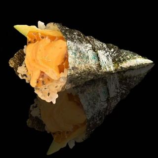 242. Temaki sake spicy 1 pezzo