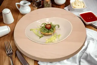 Donzella pomodorino con tonno e rucola