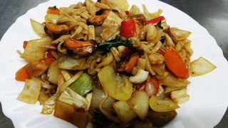 Prženi špageti - plodovi mora