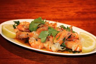 Camarão Frito com Alho