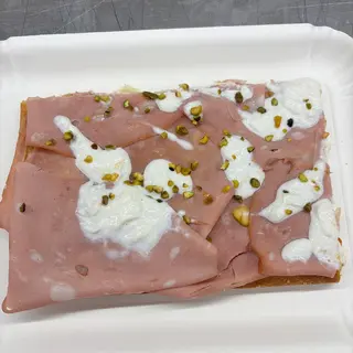 Crostino  mortadella & pistacchio al trancio